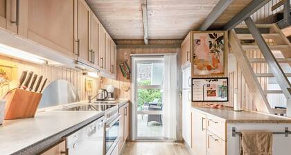 Amazing home in Hemmet with WiFi