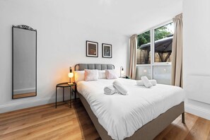 1 bedroom, desk, iron/ironing board, WiFi