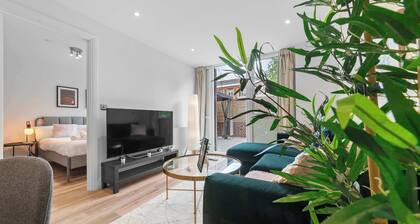 Modern 1BR Apartment w Patio & Garden in Gravesend