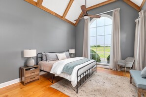 5 habitaciones, escritorio, tabla de planchar con plancha y wifi gratis 