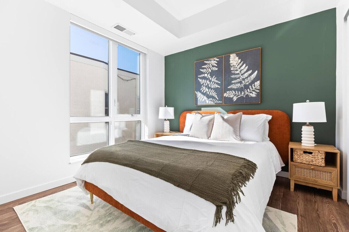 1 bedroom, desk, iron/ironing board, WiFi