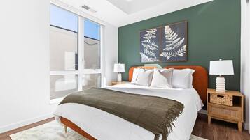 1 slaapkamer, een bureau, een strijkplank/strijkijzer, wifi