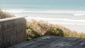 On the beach - Sandy Nook - 2/192B Griffiths Street (Port Fairy)