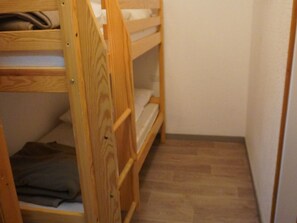1 bedroom