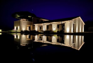 Exterior - Luxury Villa, modern, surrounded by nature, a few min from the sea and Bolgheri (Toscana)