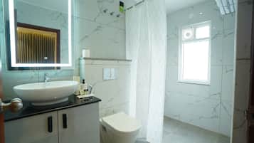 Chambre Confort avec lits jumeaux | Salle de bain