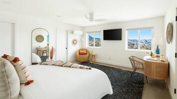 4 bedrooms, desk, free WiFi, bed sheets