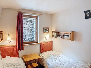 4 bedrooms, free WiFi