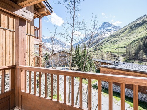 Charmant Appartement au Chatelard, Val-d'Isère, Accès Direct aux Pistes, Parking Inclus