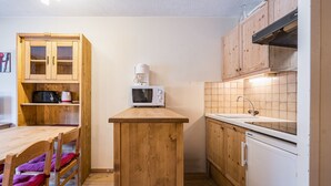 茶具/咖啡用具、冰箱、微波炉、洗碗机