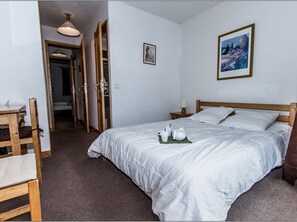 4 chambres, accĂšs au Wi-Fi (inclus)