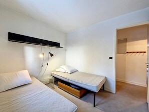 2 室のベッドルーム、WiFi (無料)