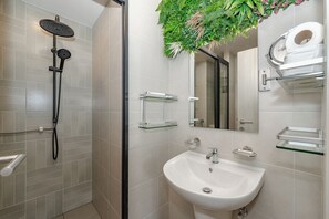 Apartment | Bathroom