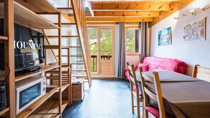 Unclassified image, 4 of 14, button - Cozy mezzanine studio in Val-d'Isère center (Val-d'Isère)
