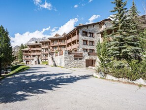 Exterior - Cozy 3-bedroom apartment with direct piste access in Val-d'Isère (Val-d'Isère)