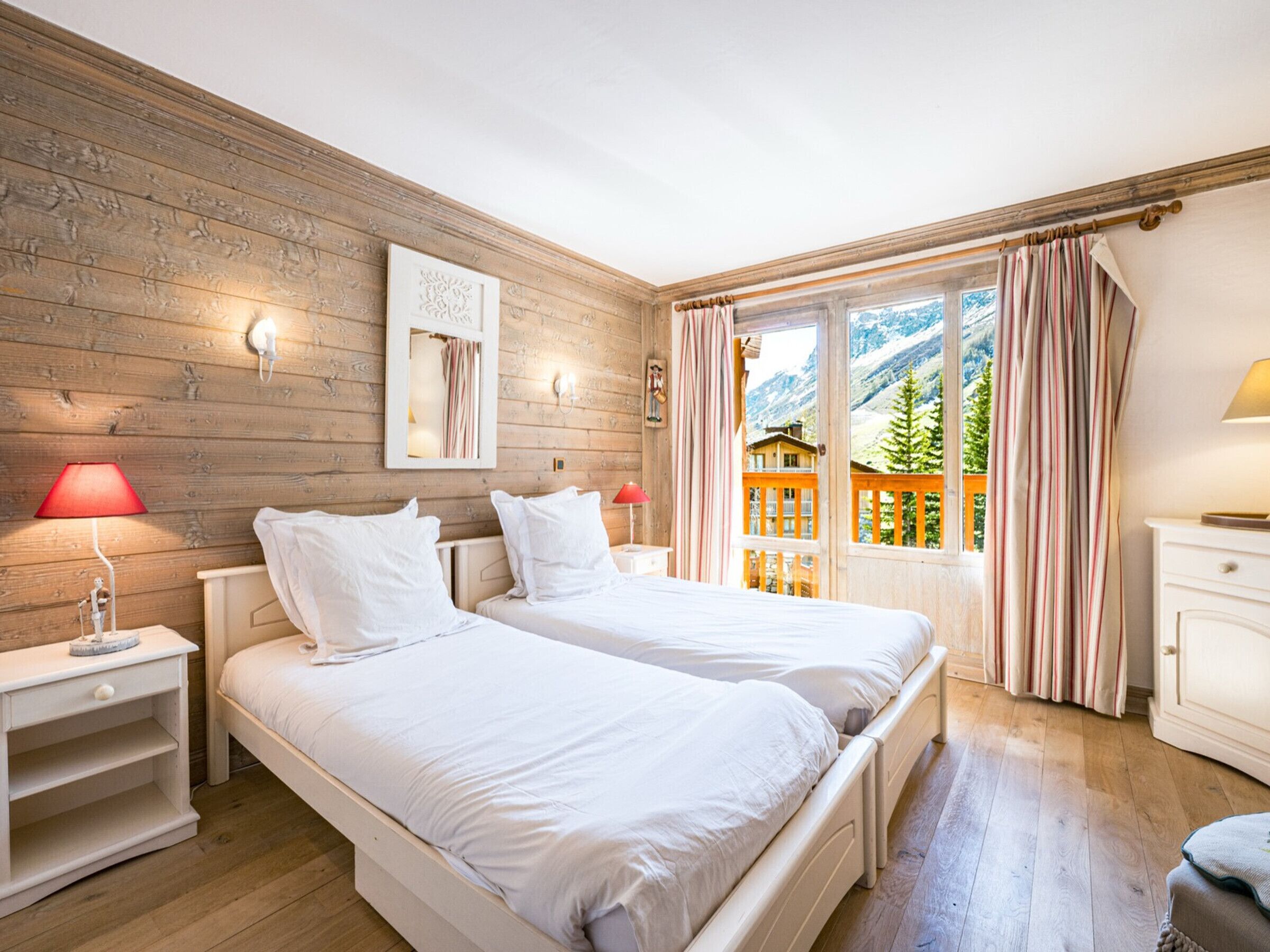 3 bedrooms, free WiFi, bed sheets