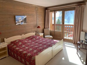 2 bedrooms, free WiFi - Cozy 3-bedroom apartment with direct piste access in Val-d'Isère (Val-d'Isère)
