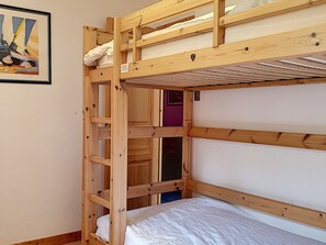 3 bedrooms