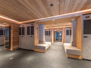 Interior - Luxury apartment with private jacuzzi and pool (Val-d'Isère)