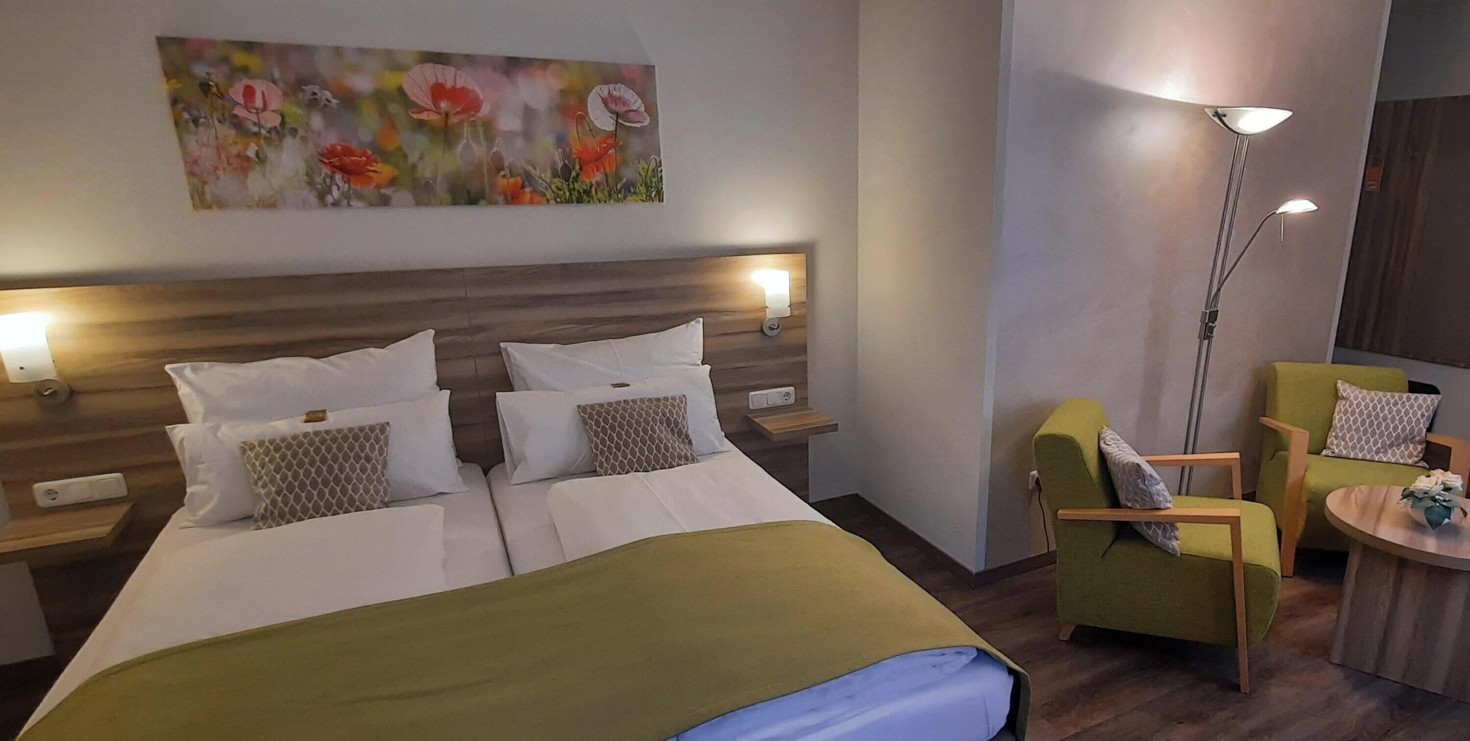Superior Double Room, City View | Hypo-allergenic bedding, desk, blackout curtains, soundproofing