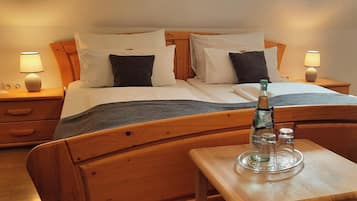 Literie hypoallergénique, bureau, rideaux occultants