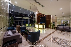 Lobby sitting area - Dancenter Mall of Arabia (Jeddah)