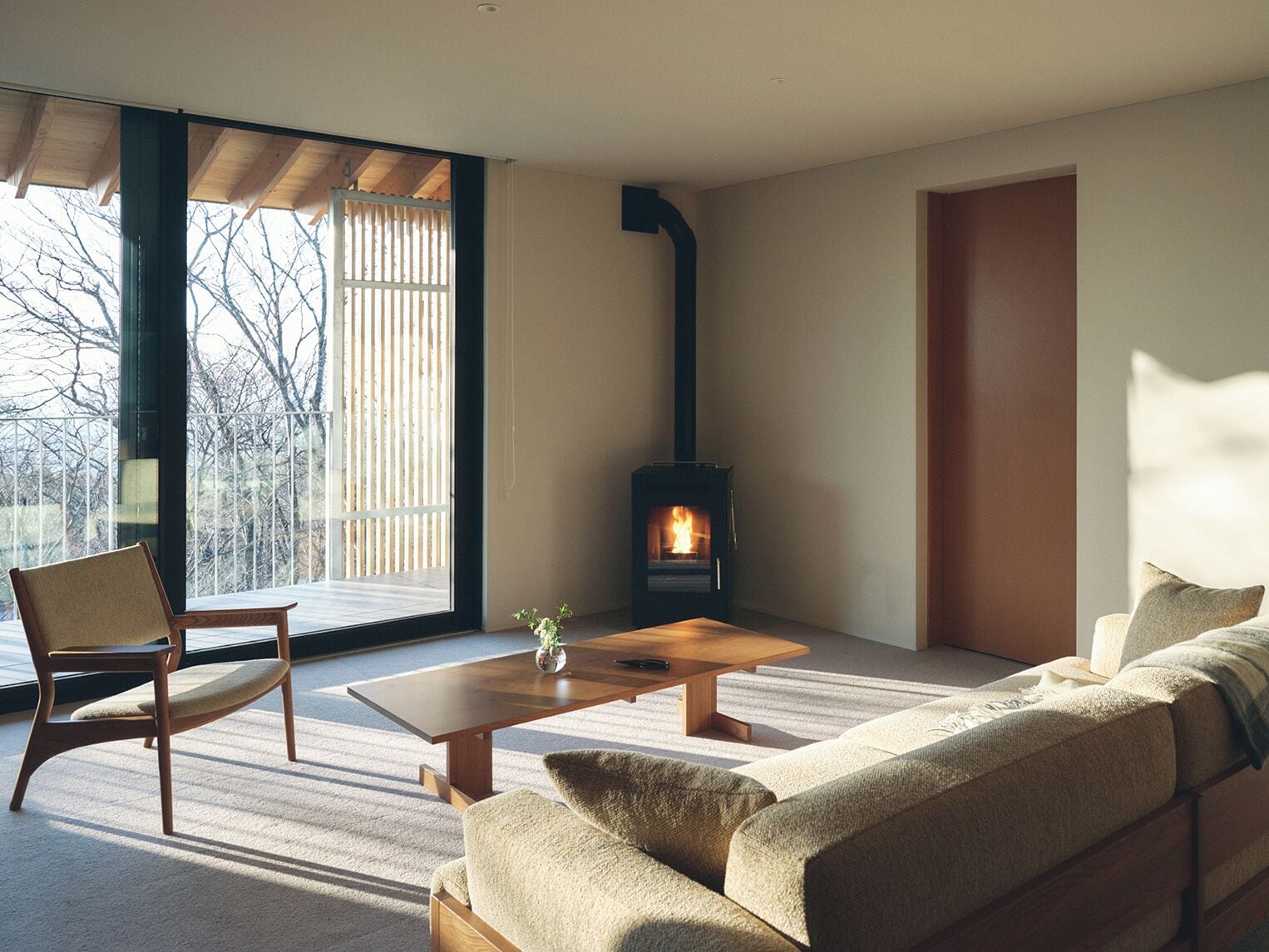 Suite Room, Non smoking | Desk, free WiFi, bed sheets