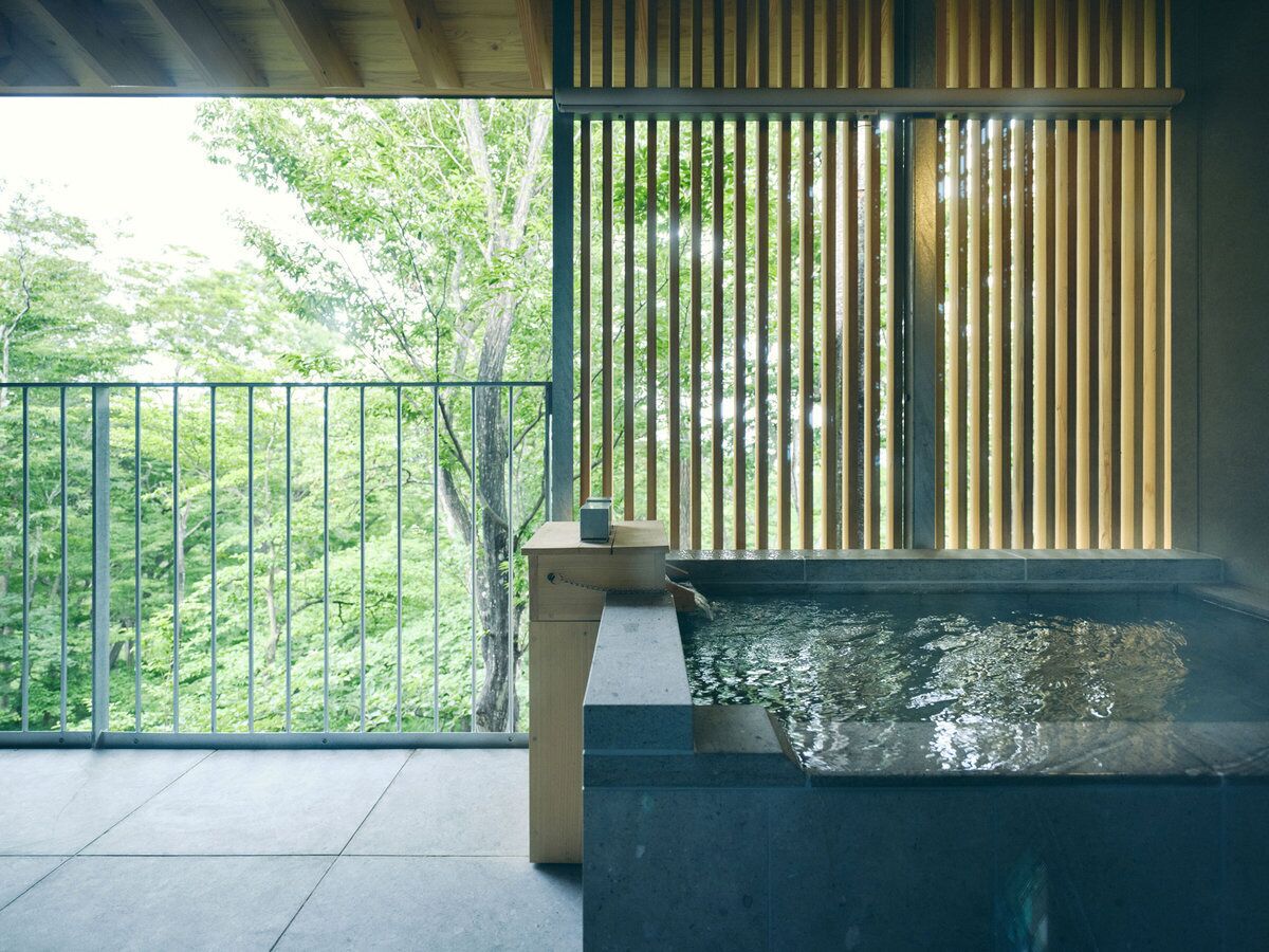 Meja, Wi-fi percuma, cadar katil 