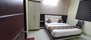 Deluxe Room | Free WiFi