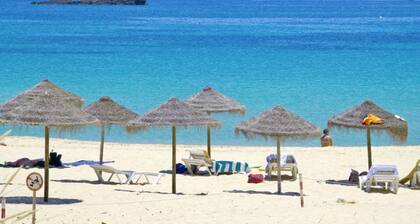 Elegant Sagres Villa | 5 Bedrooms | Villa Farol | Close to Beach | Perfect for.