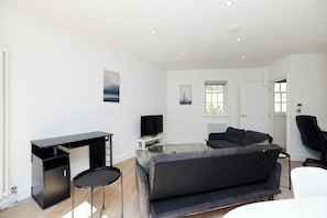 Apartamento, sacada | Área de estar