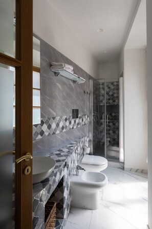 Comfort Double or Twin Room, Balcony, City View | Bathroom | Hair dryer, bidet, towels, soap