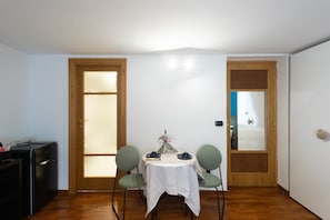 Royal Triple Room, Balcony, City View