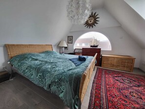 4 chambres, fer et planche Ă repasser, accĂšs au Wi-Fi (inclus)