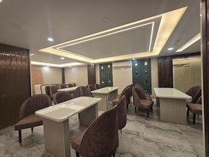 Restaurant - Parth King Resort Tarapith (Tarapith)