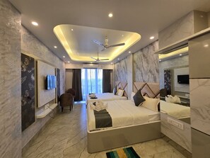 Quadruple Room - Parth King Resort Tarapith (Tarapith)