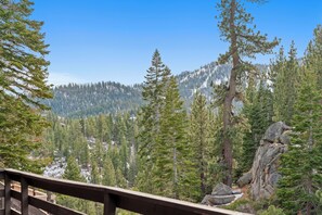 Property grounds - Tramway Treat | Ski Heavenly Stagecoach | HNC0691 (Stateline)