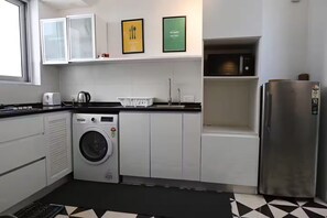 Appartement Supérieur, vue piscine | Cuisine privée