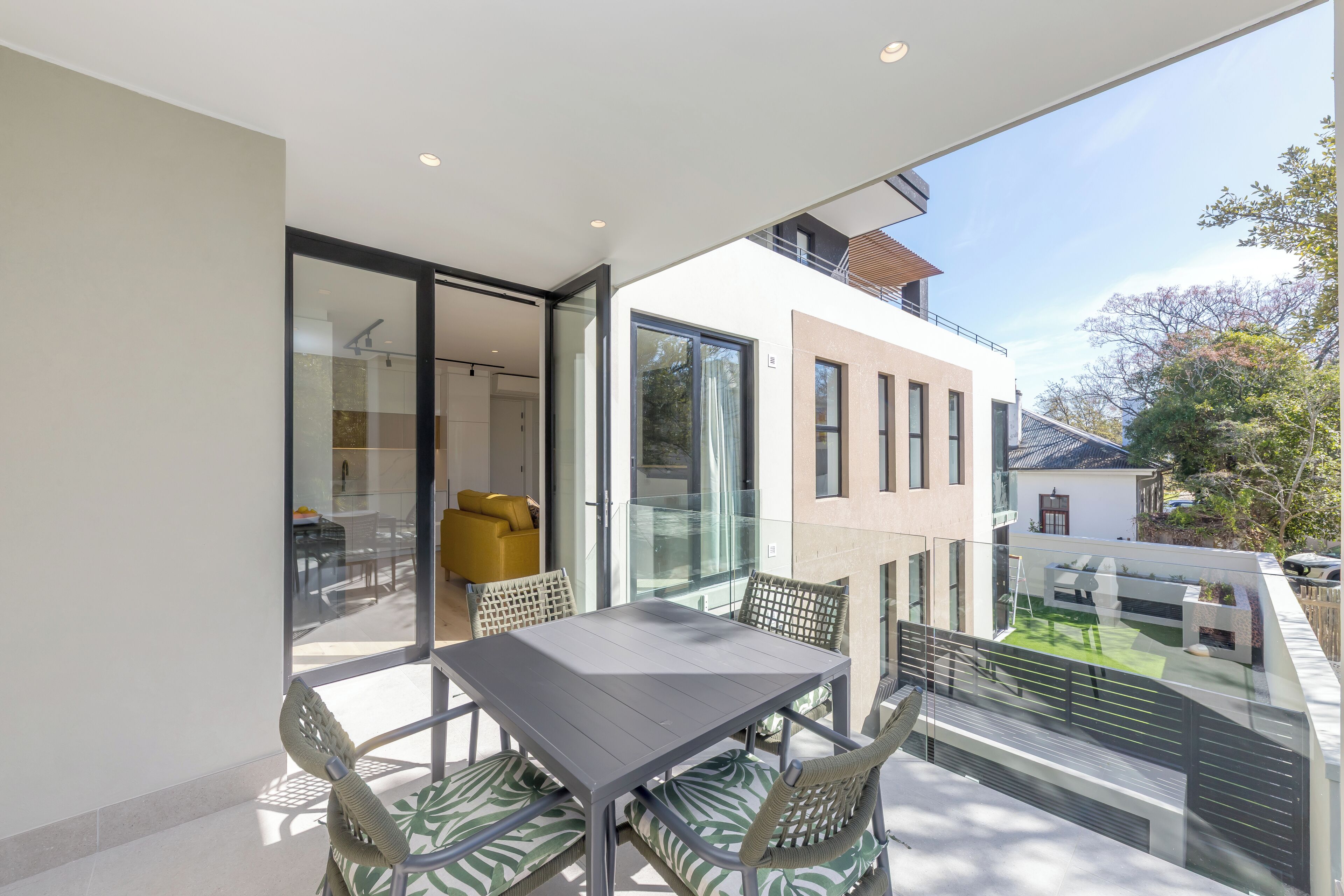 Luxury Apartment, 1 King Bed, Balcony | Balcony