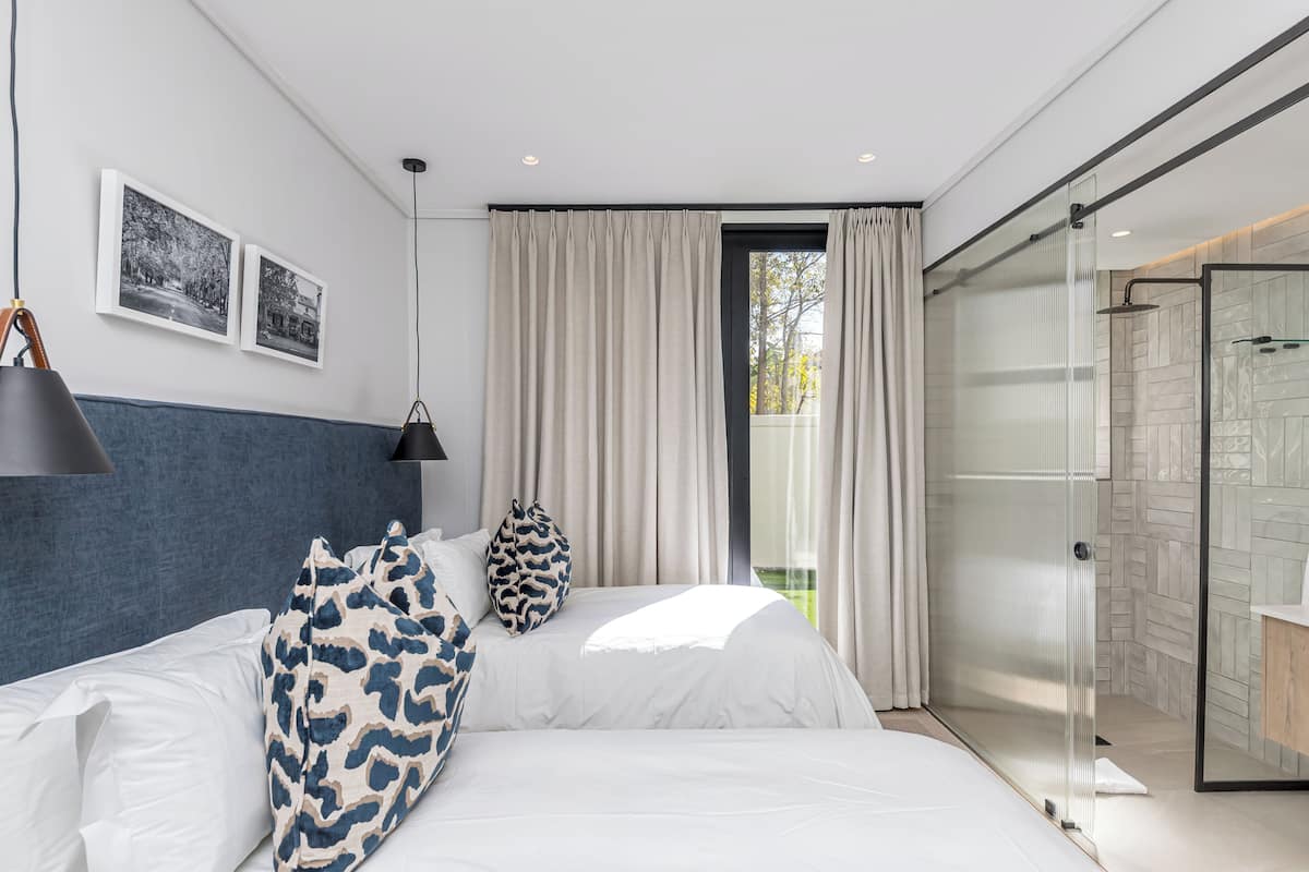 Superior-huoneisto, 2 makuuhuonetta, patio | Ilmainen Wi-Fi, vuodevaatteet