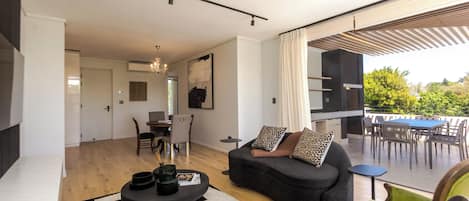 Luxury Penthouse | Terrace/patio
