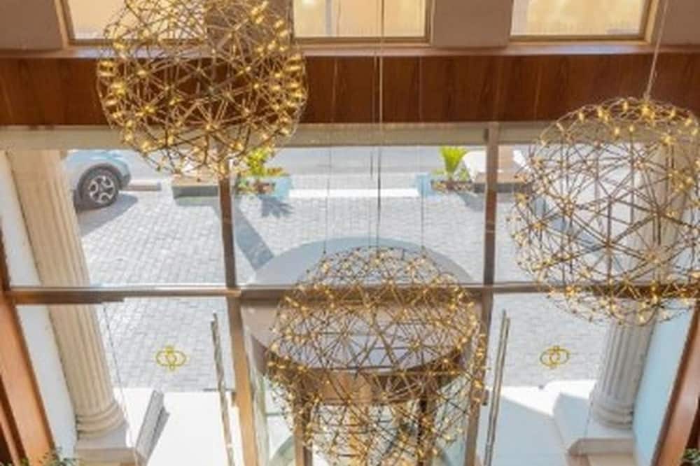 Dancenter Emerald Near Jeddah Corniche