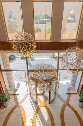 Dancenter Emerald Near Jeddah Corniche