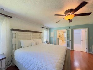 3 chambres, fer et planche à repasser, Wi-Fi, draps fournis