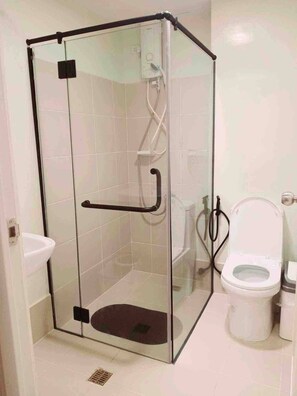 Quarto, 1 quarto, sacada | Banheiro