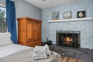 4 bedrooms, iron/ironing board, travel cot, WiFi