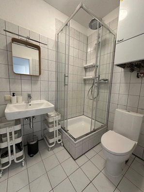 Hair dryer, towels