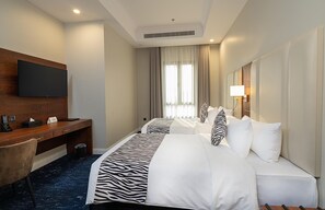 Standard Twin Room | Premium bedding, minibar, desk, soundproofing