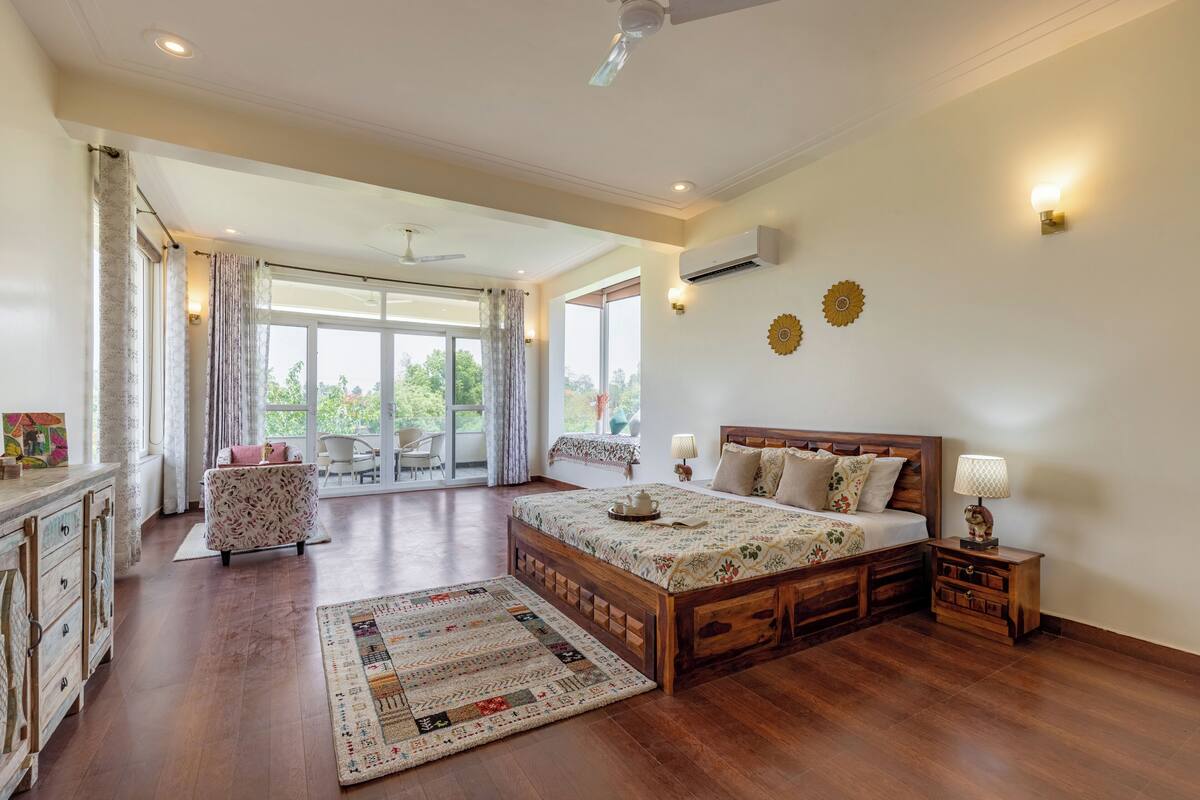 Villa, 2 Bedrooms, Garden View | Iron/ironing board, free WiFi