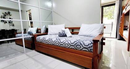 Room-lg318 New Brenthill Premium Condo n